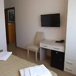 Hotell Midy 3*