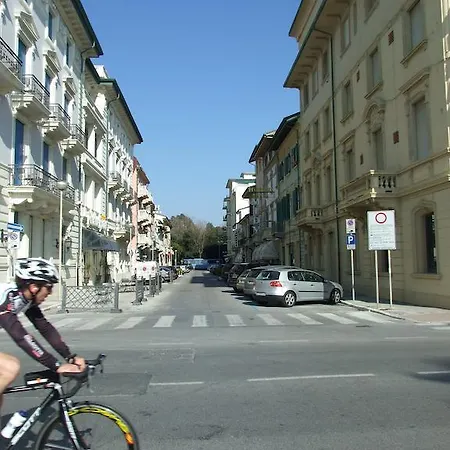 Midy Szálloda Viareggio