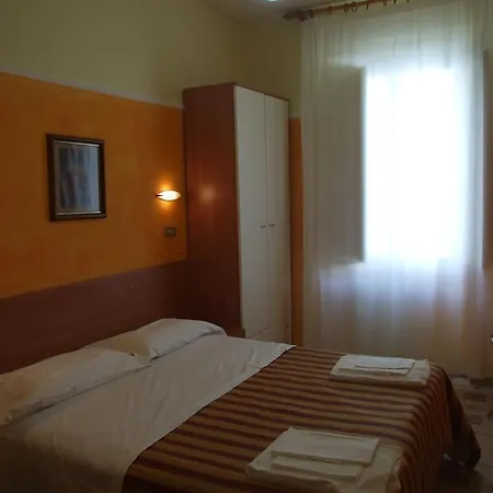 Midy Hotel 3*