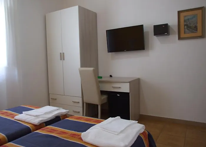 Midy Βιαρέτζιο